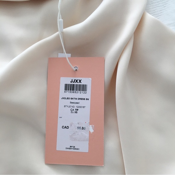 Cream slip dress. Size XS - Picture 5 of 7